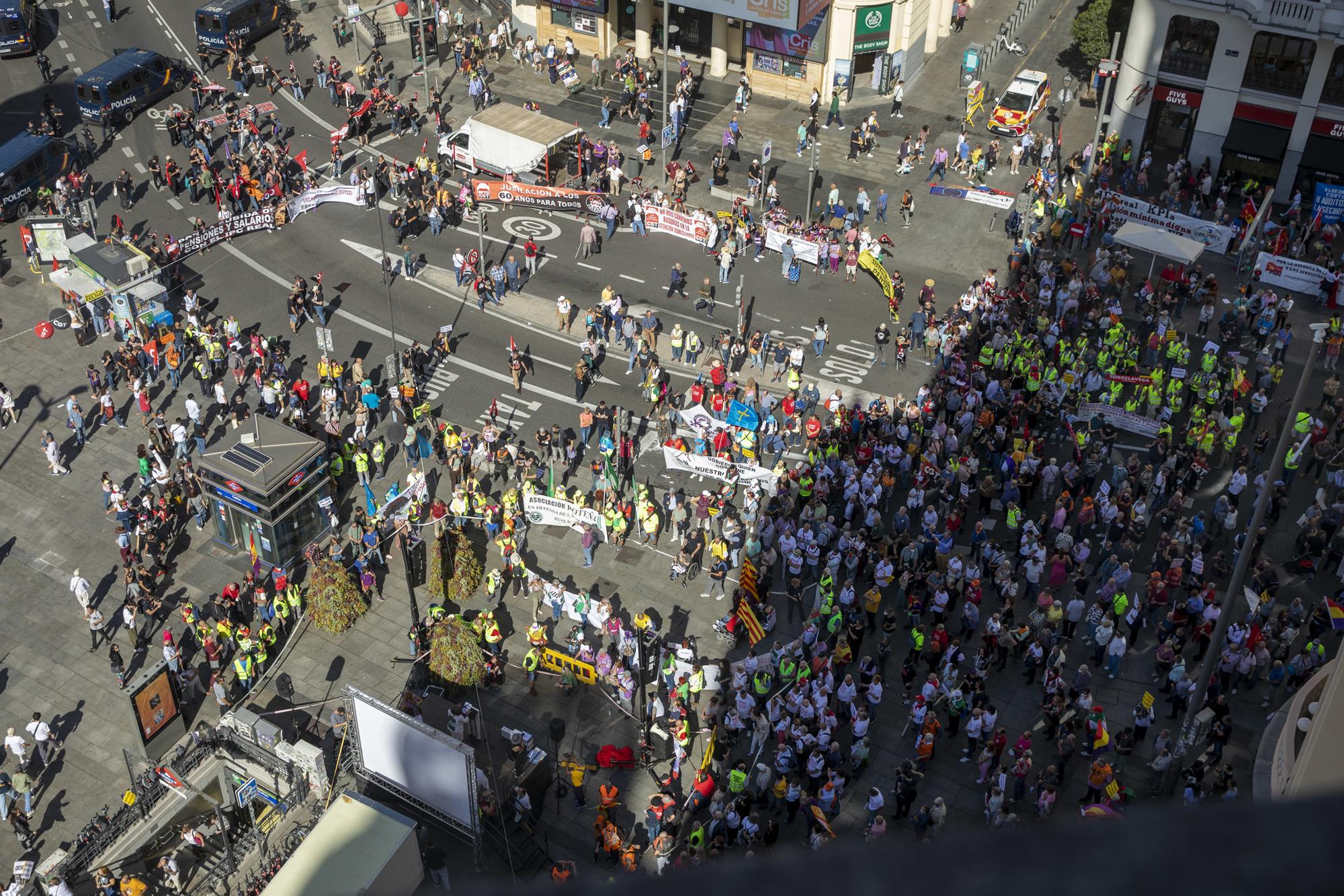 Manifestación subida de pensiones IPC - 13